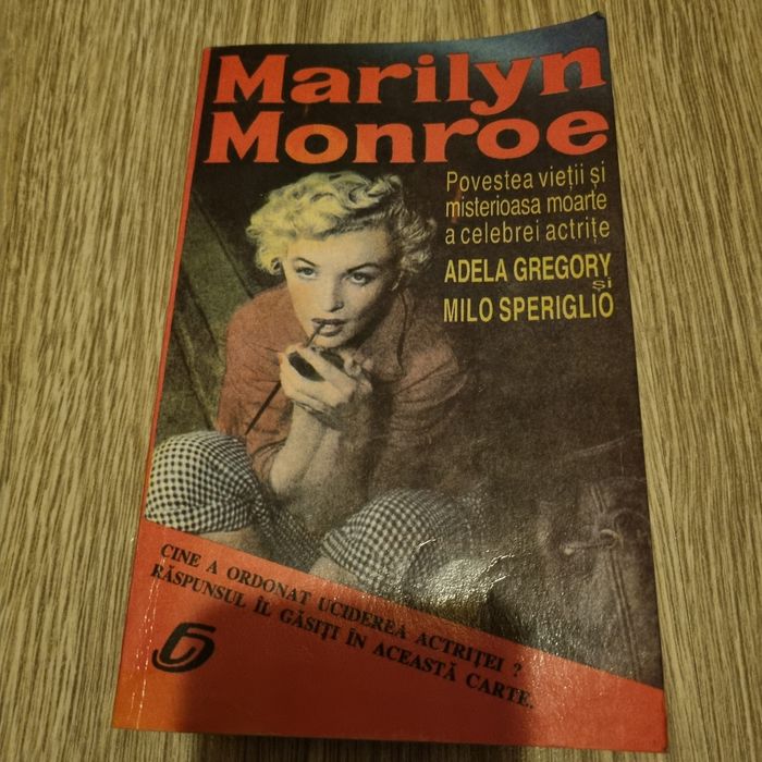 Carte cu  Marliyn Monroe