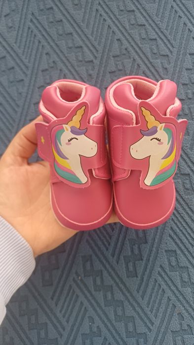 Бебешки буйки кожени 18 номер