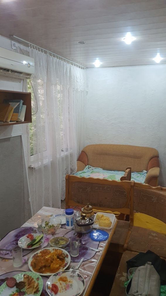 Arenda Risiviy bozorda 2xona