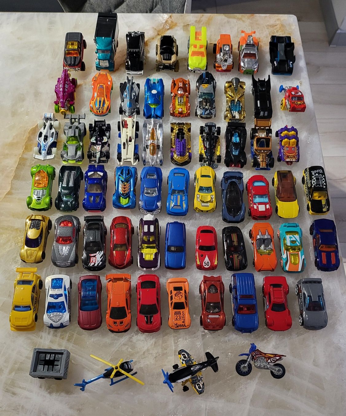 Hot Wheels  топ серия колички от 5-100 лв 1бр