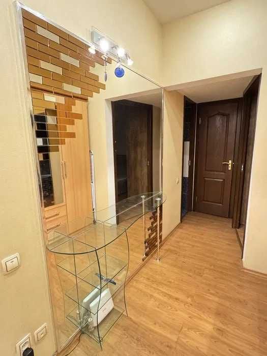 Мирабадский район, метро Ойбек, кафе Брокколи 
Комнат: 2 Аренда