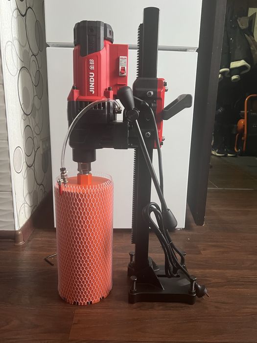 Установка для алмазного бурения