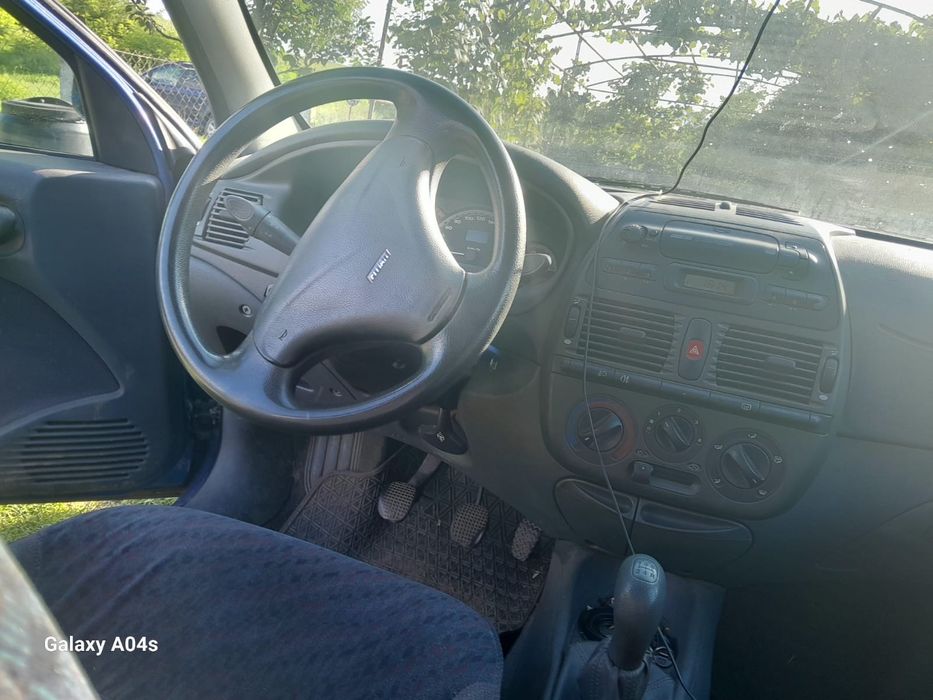 Mașină Fiat Brava, albastră