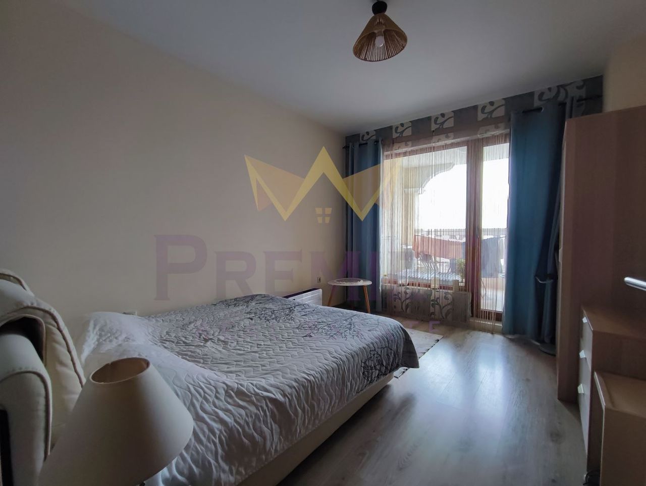 Продава се Двустаен апартамент в Варна, Аспарухово - 75 кв.м за 2067 €/кв.м - Снимка #4