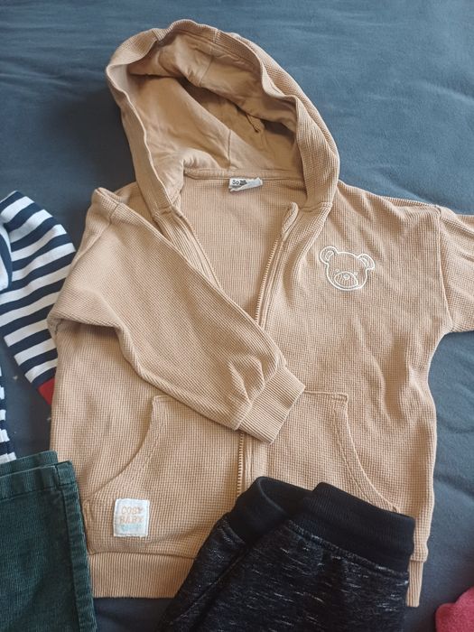 Лот 17 бр. детски дрехи размер 24-36м