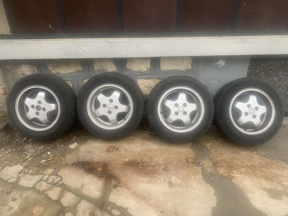 Алуминиеви джанти 15” със летни гуми.