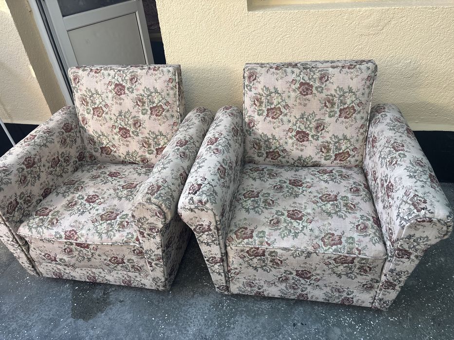 vand 2 fotoli frumoase