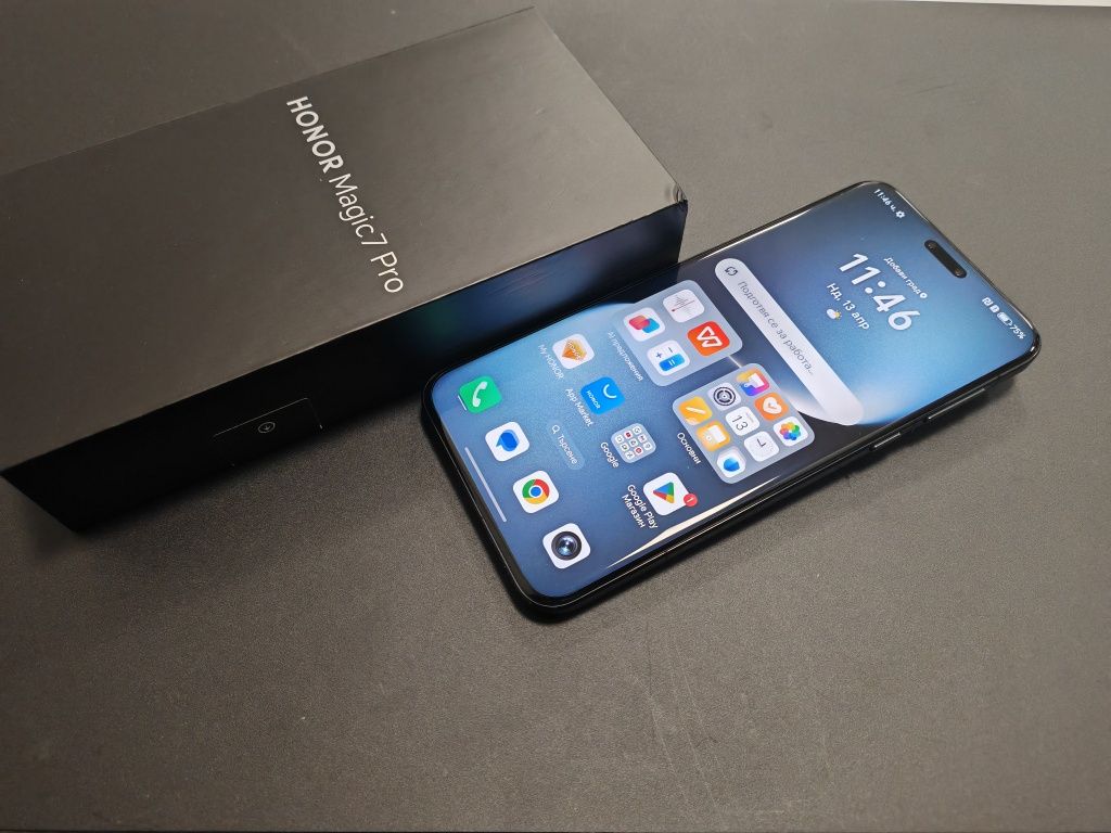 Като нов Honor Magic7 Pro 5G 12 GB RAM 512 GB ROM Black 21 м гаранция