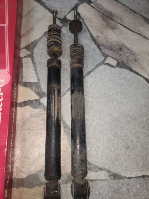 Амортизаторы задние nissan tiida c11 sedan