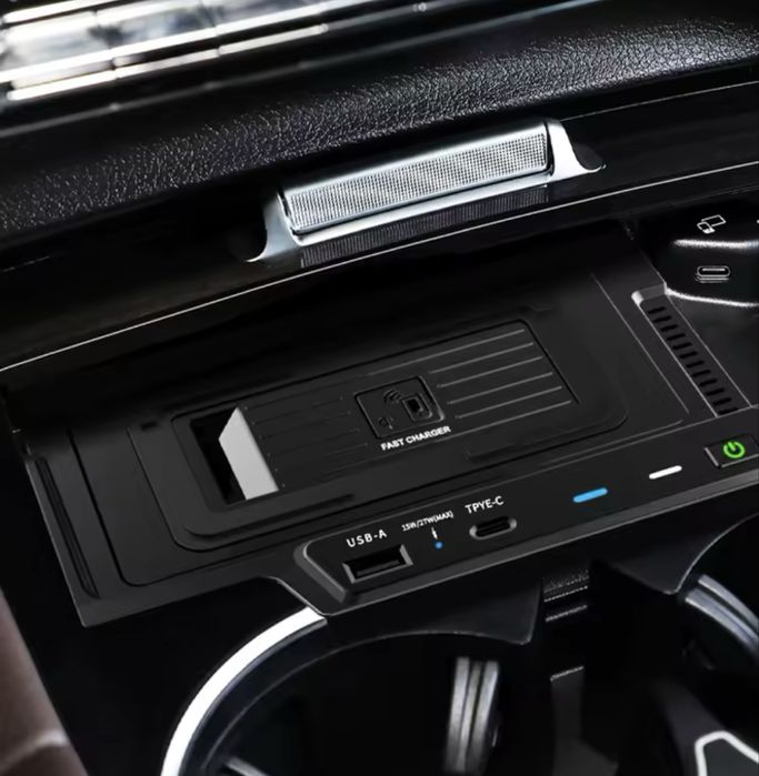 Зарядно за телефон Mercedes GLE GLS
