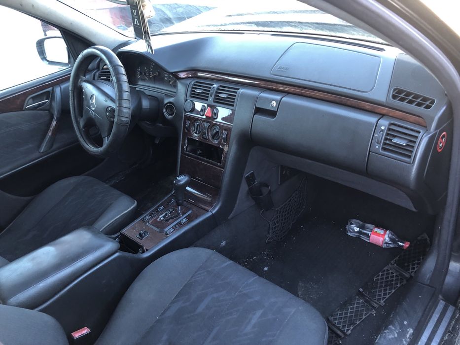 Mercedes S210 на части