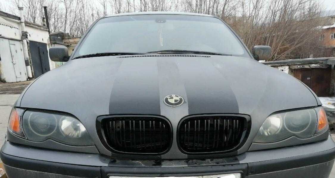 Grile Duble Negru Glossy 3er E46 Facelift