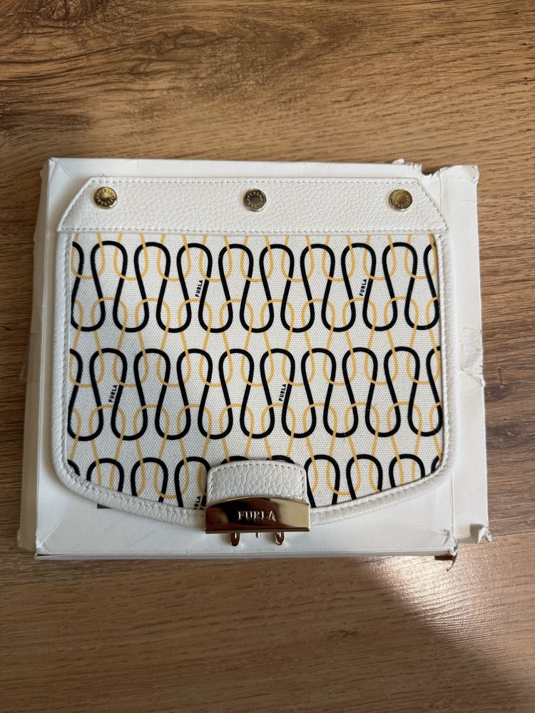 Капак за чанта furla