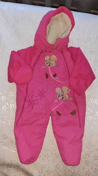 Продаться куртка для девочки новорожденной