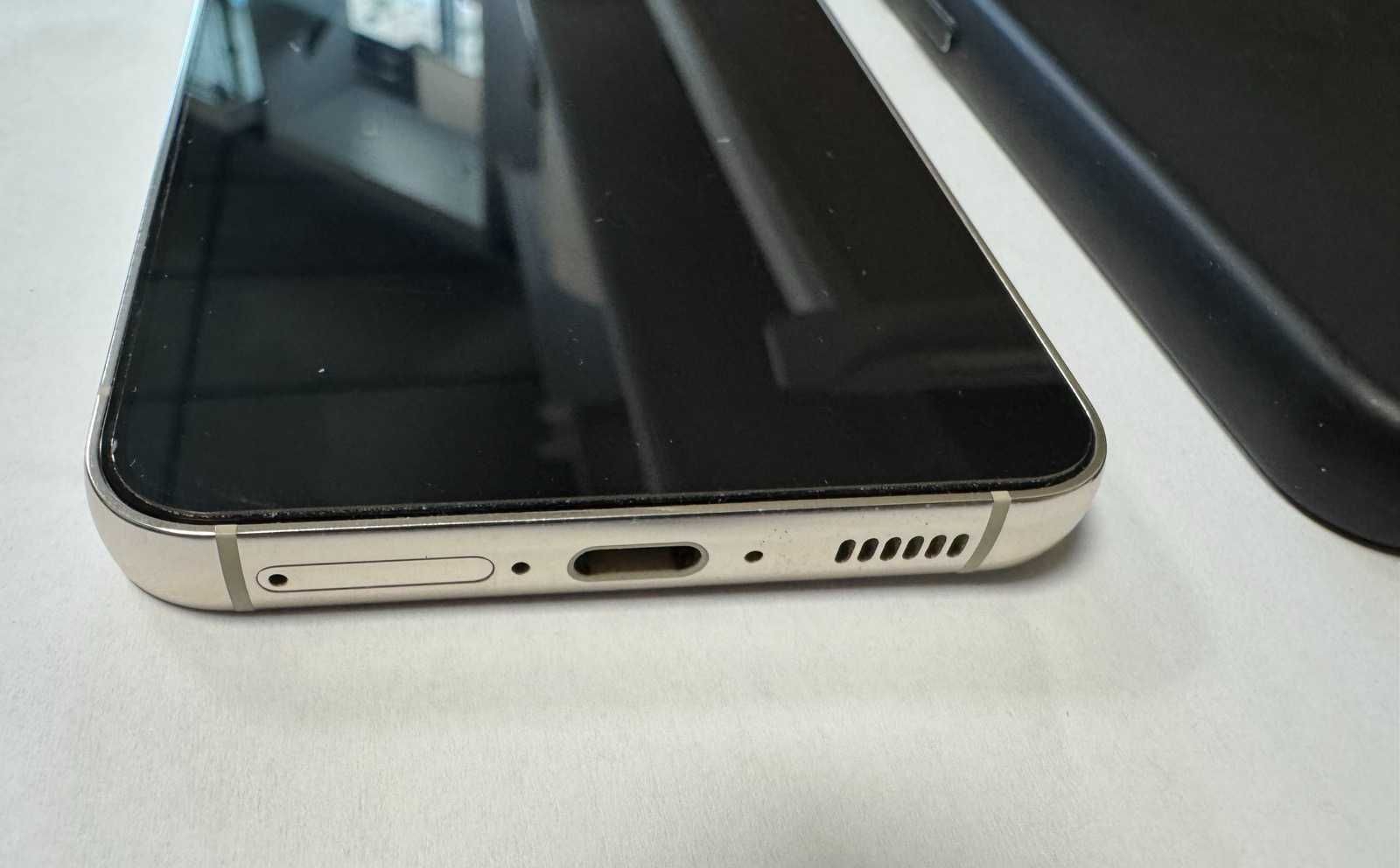 Samsung Galaxy S23    256/8gb