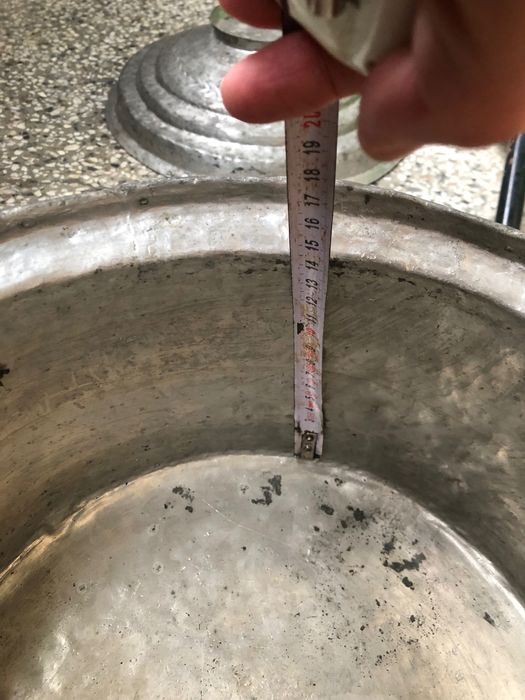 Старинен съд от мед