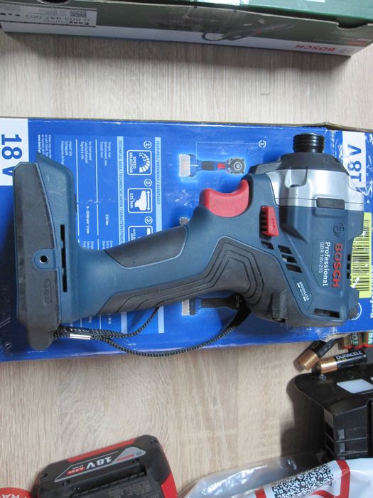 Masina de insurubat cu impact Bosch GDR 18V-215 (06019N2020)