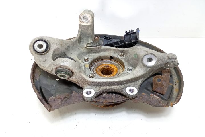 Fuzeta dreapta spate Mercedes-Benz C-Class W204/S204 seria