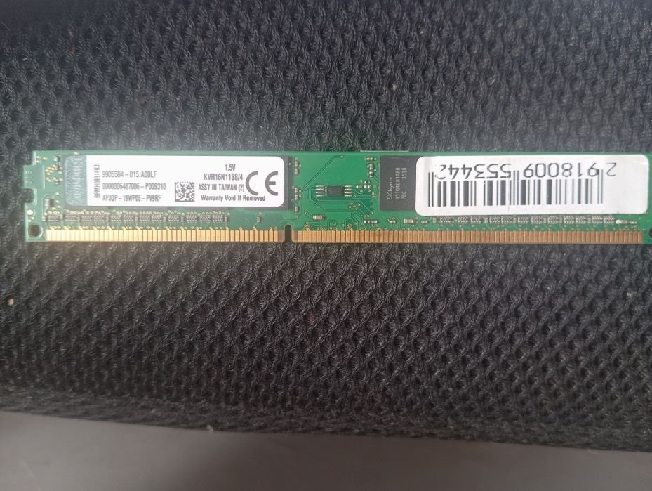 Продаю 2 плашки оперативной памяти