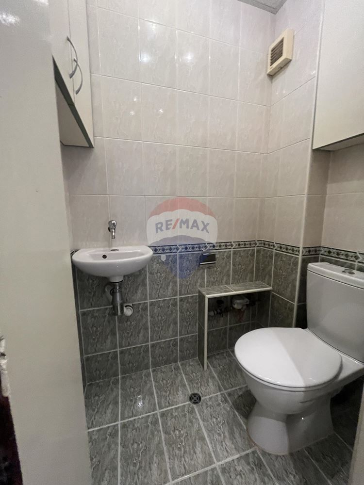 Продава се Тристаен апартамент в Варна, Спортна зала - 118 кв.м за 2204 €/кв.м - Снимка #12