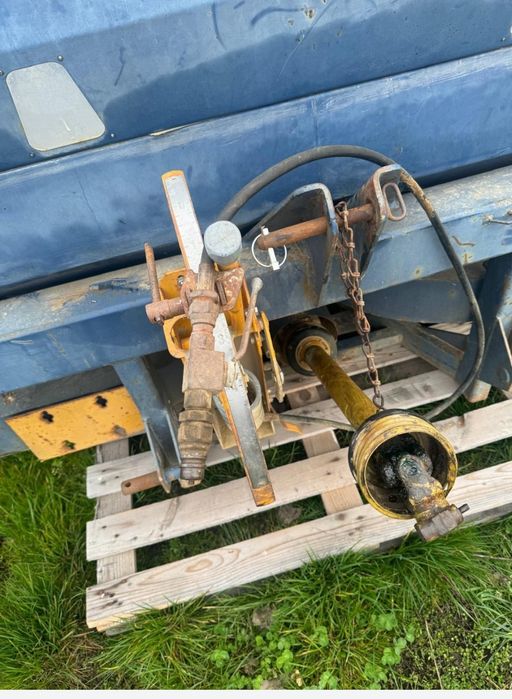 Distribuitor îngrășăminte