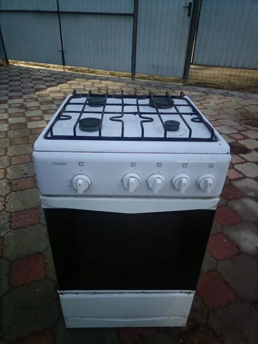 Продал газовую плиту
