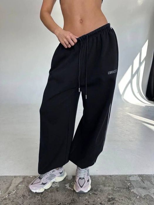 Оувърсайз панталоните Max са бестселърът на сезона!