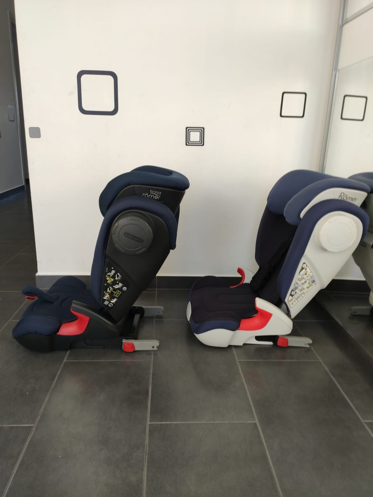 Scaun auto Britax Romer Kidfix cu isofix pentru copii între 15-36 kg