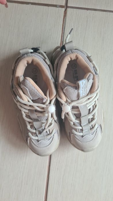 Pantofi sport universali 31