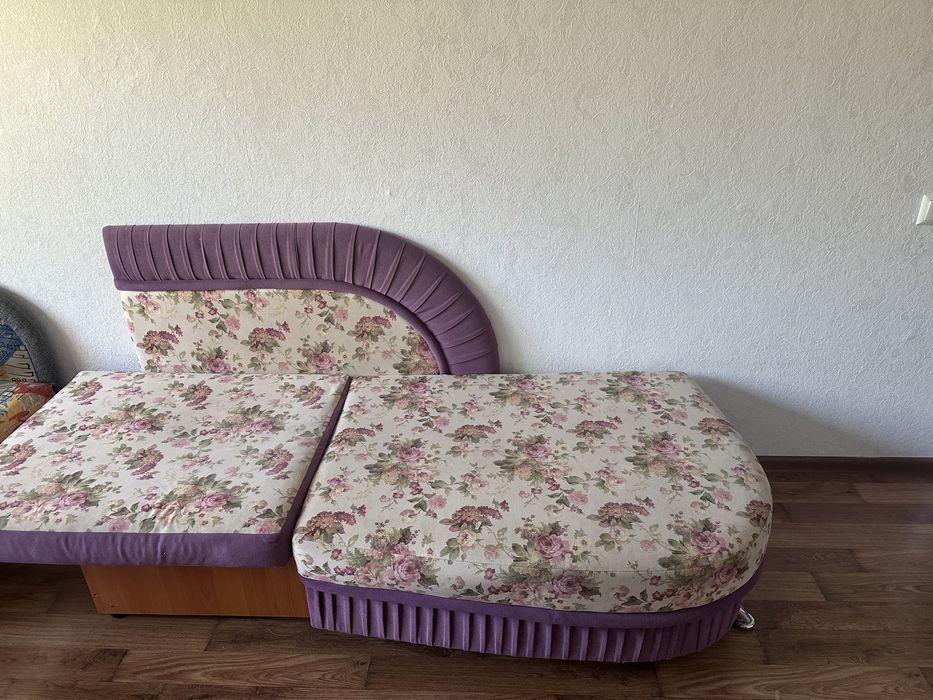 Продам подростковый диван раздвижной