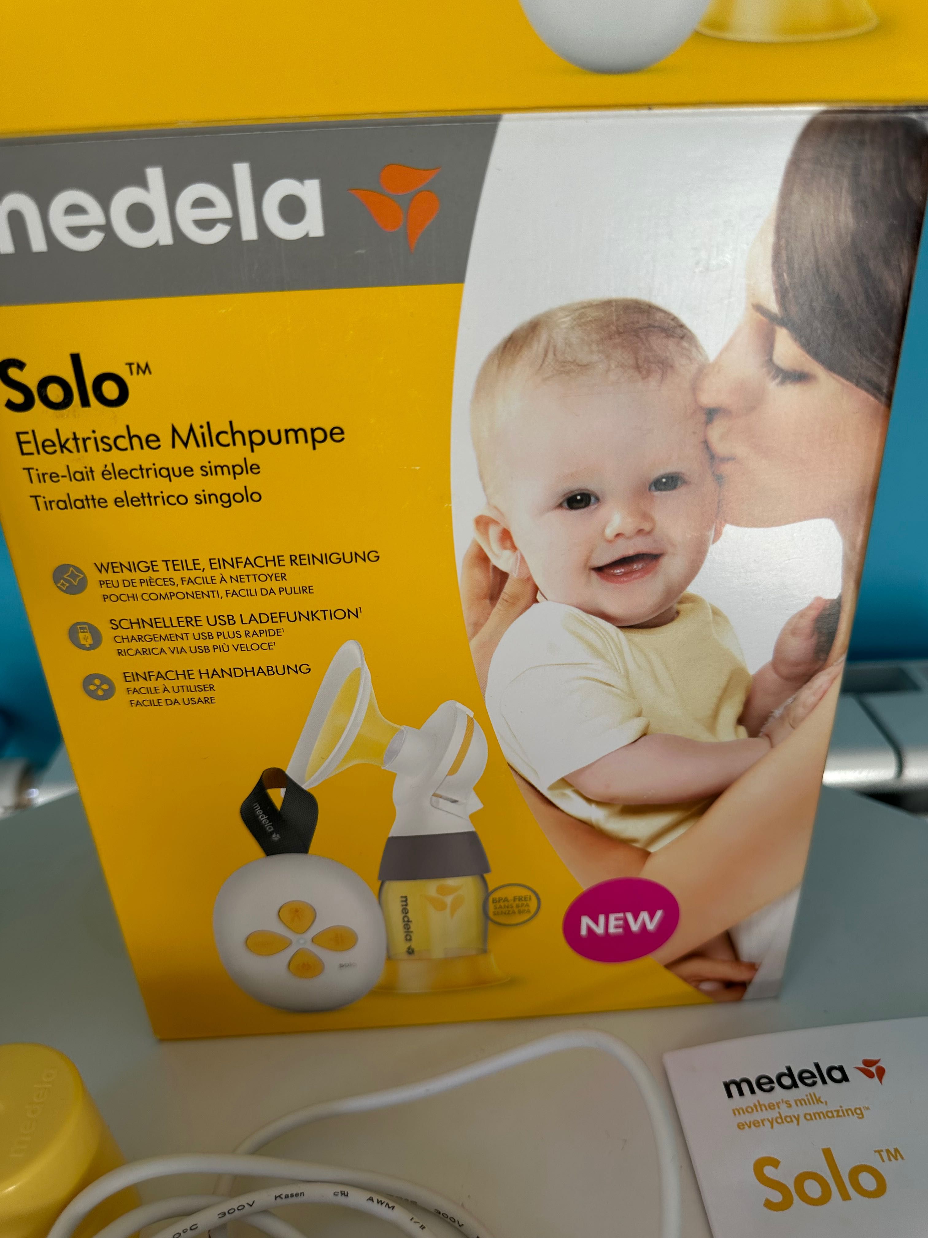 Помпа за кърма Medela+ подарък шише Medela Calma