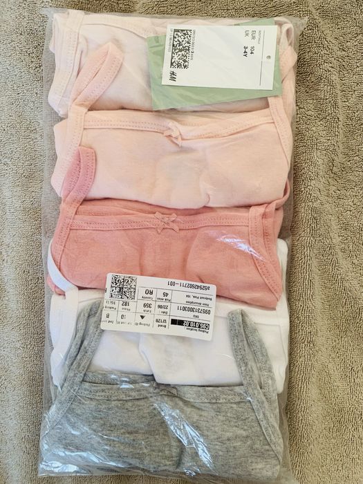 Maieuri body fetite marimea 104, h&m