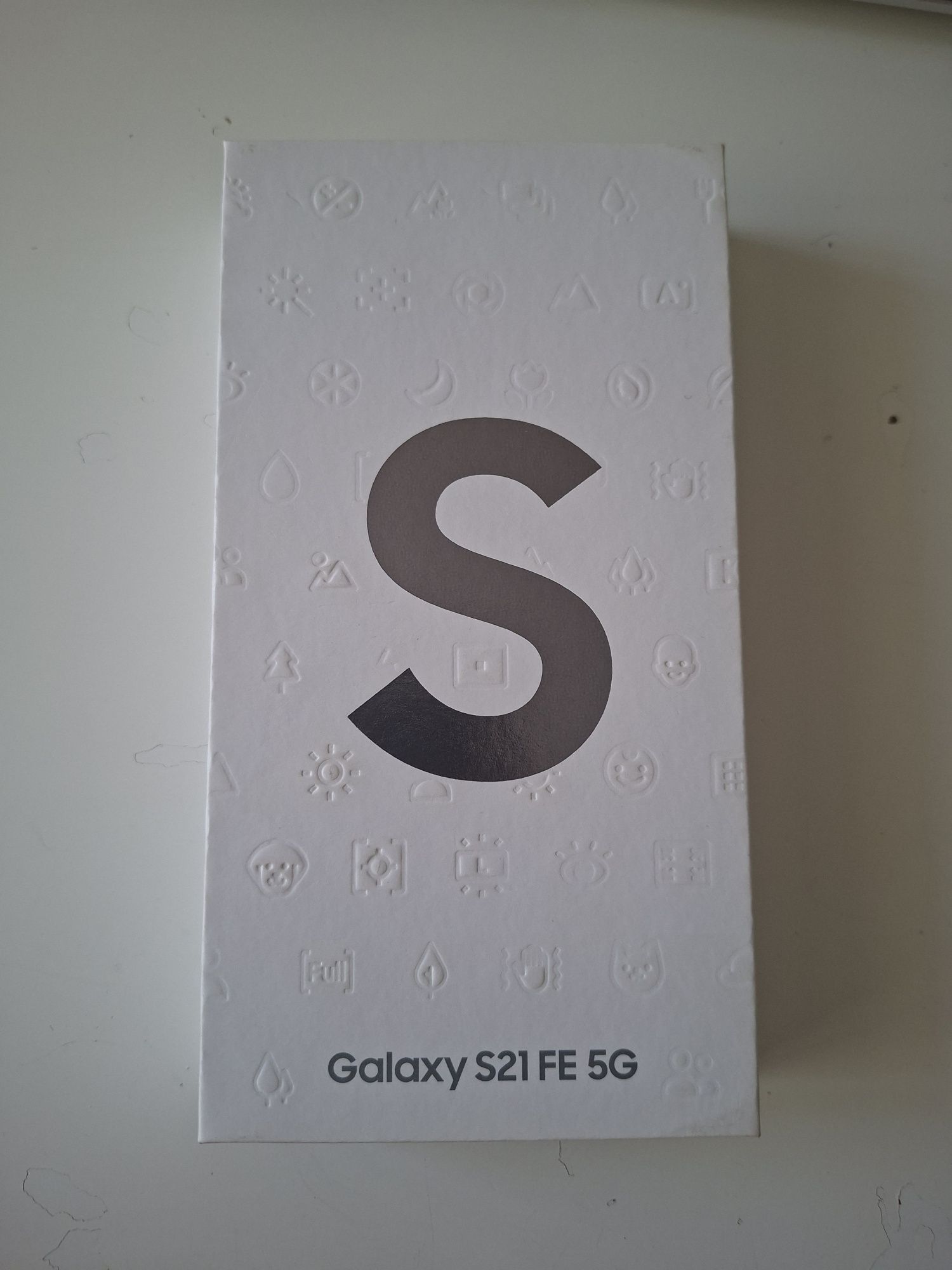 Продам samsung s21 fe на запчасти