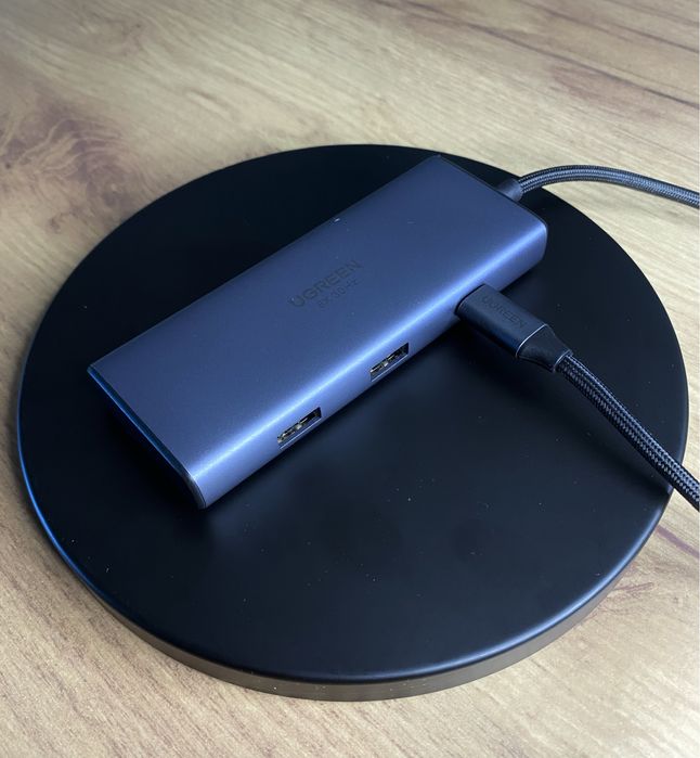UGREEN 8K30Hz adaptor  5 în 1 pentru Macbook