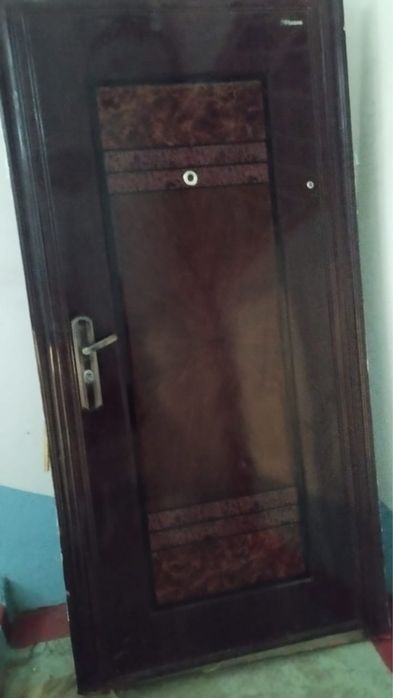 Продам дверь в отличном состоянии