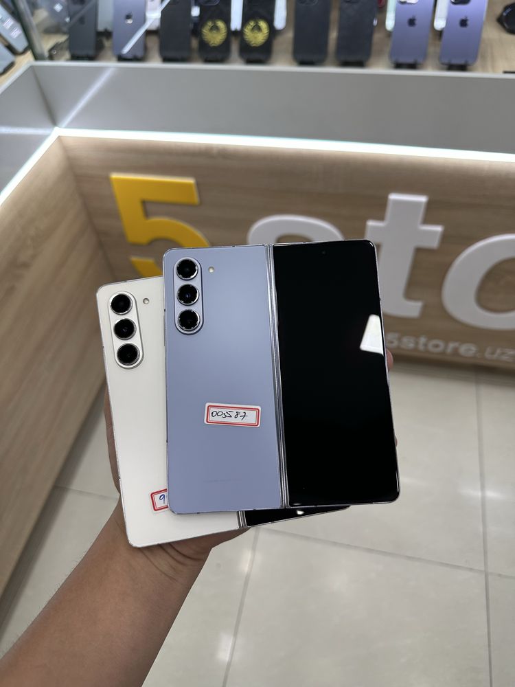 Samsung Z Fold 5