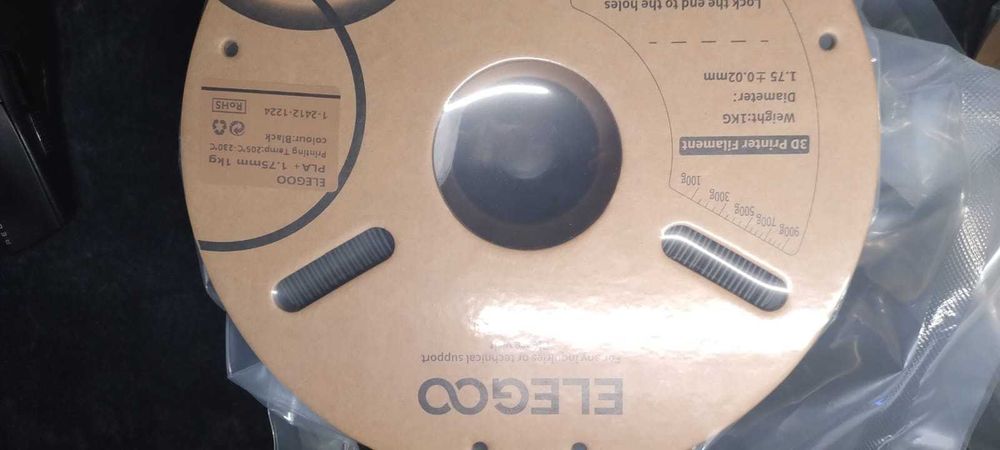 Filament PLA (Negru ) si Rapid PLA+ (alb)
