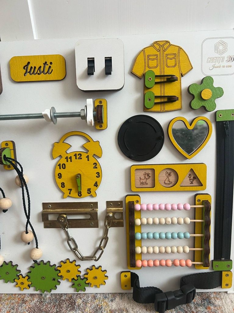 Placa cu activitati interactive