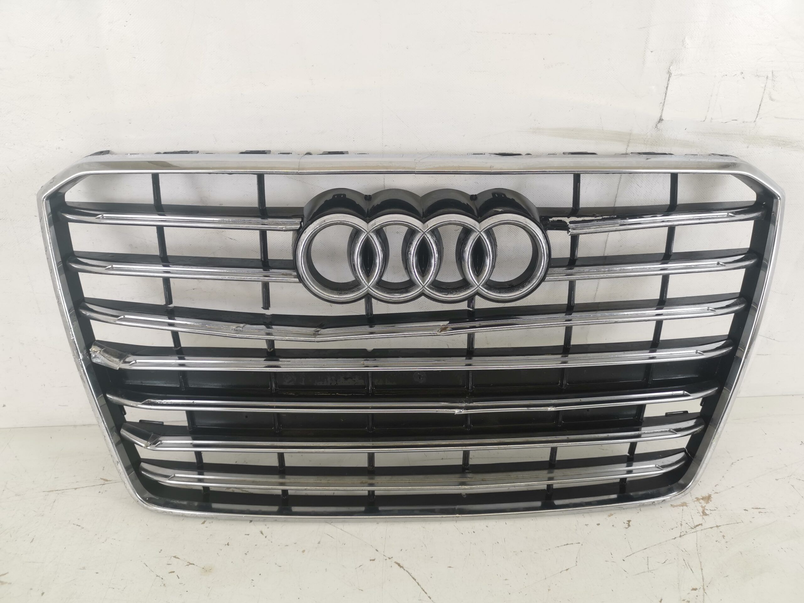 Решетка на радиатора Ауди А8 / Audi A8 D4/4H Оригинална