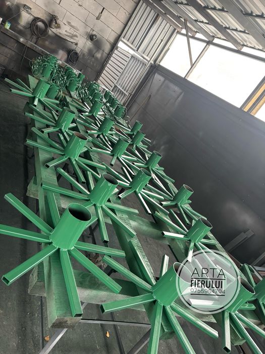 Suport metalic pentru brad