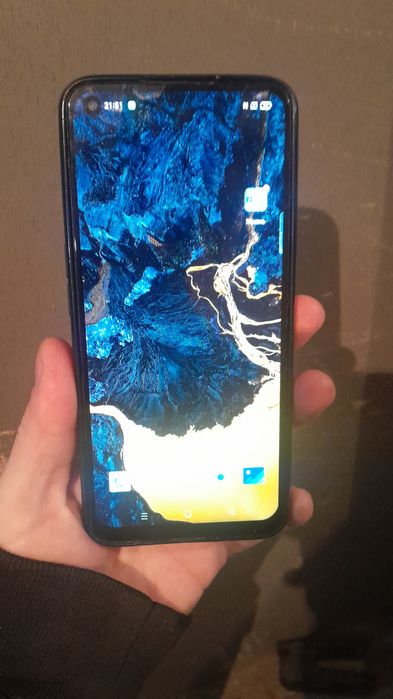 Продам телефон орро А52