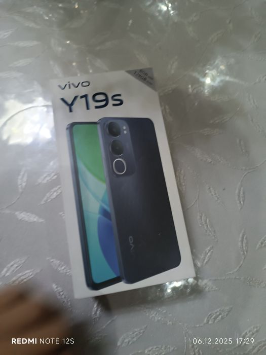Продаётся телефон  vivo y19s Telefon sotilvoti