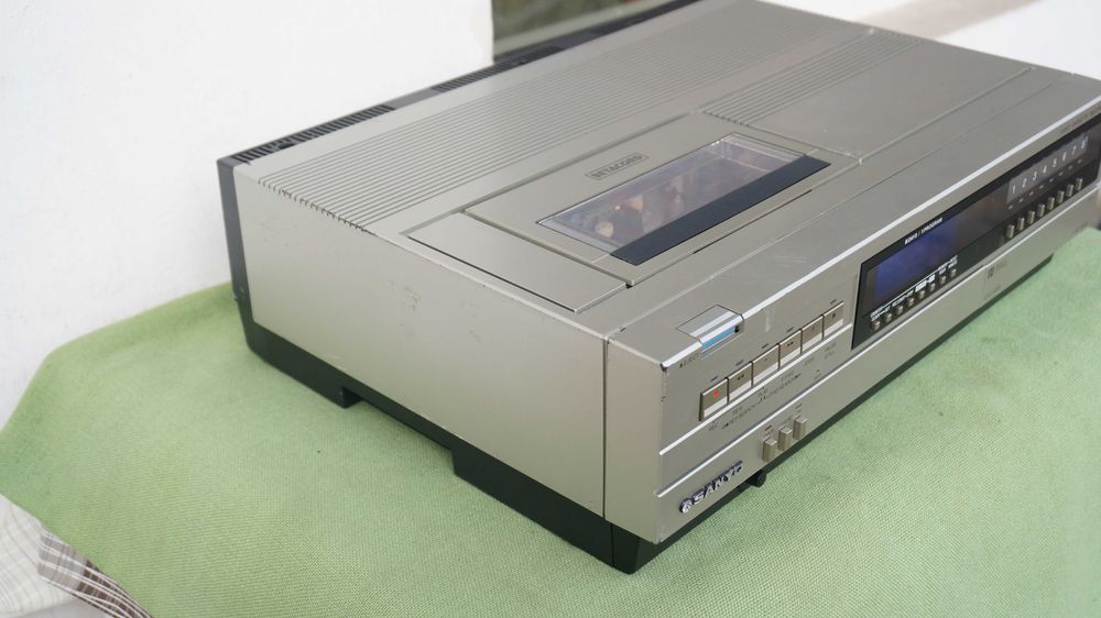 Video recorder Betacord (Betamax)  SANYO VTC-5000