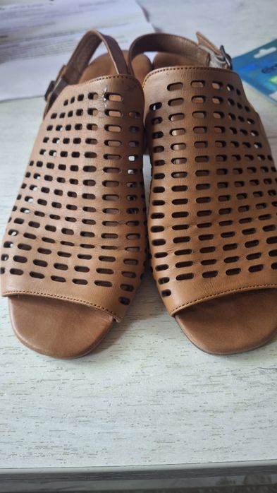 Reducere sandale piele 36,piele int/ext