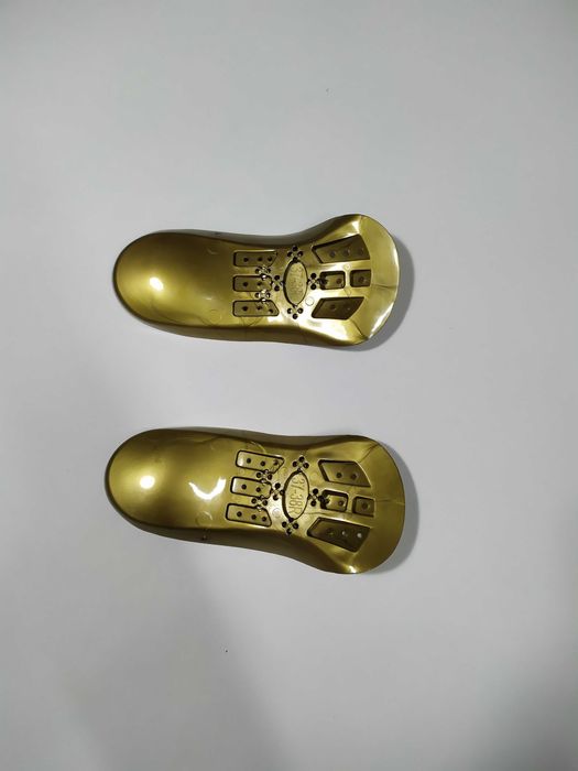Продам недорого, новые ортопедические стельки