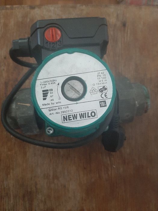 Циркуляционный насос с "мокрым" ротором для систем отопления, теплых п