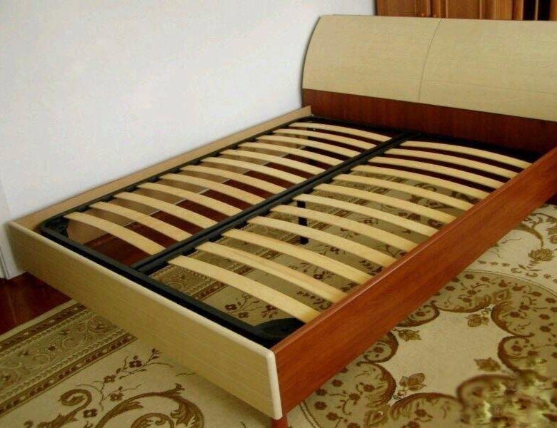 двухспальная кровать