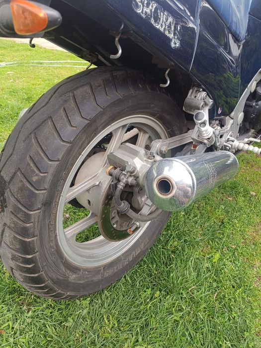 Kawasaki GPZ 600 R