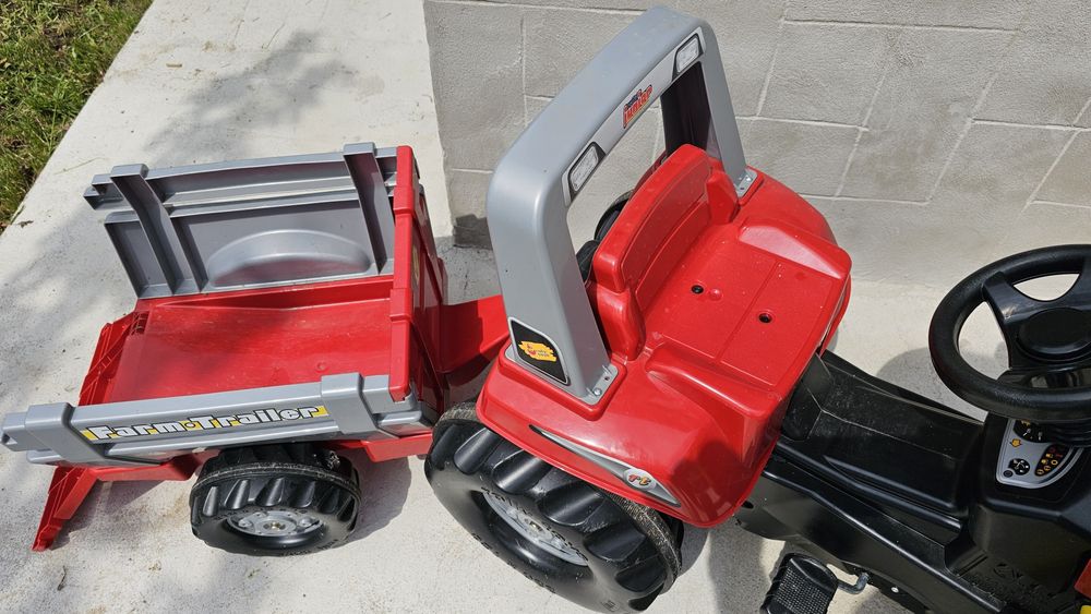 Tractor cu pedale, cupa si remorca Rolly Junior, rosu