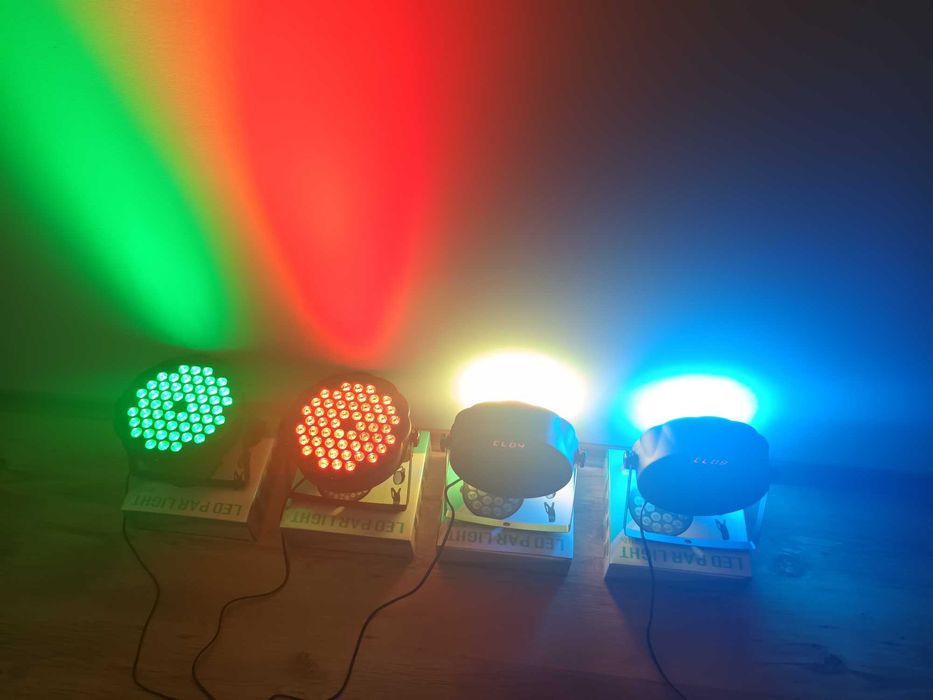 Proiector joc culori/lumini *Stroboscop 54 LED PARTY*Lumini Ambientale